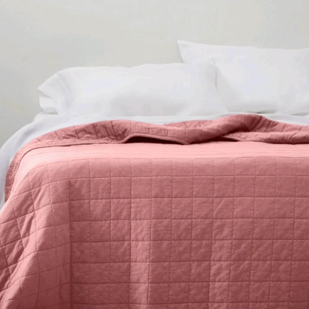 New!Casaluna Quilted Linen Blend Coverlet in Dusty Pink Cottagecore Y2K Retro